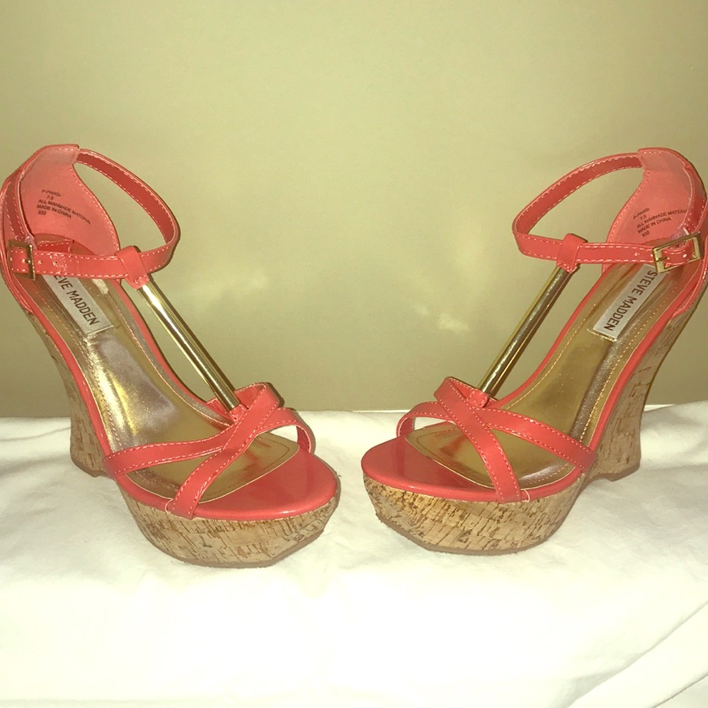 Corral Steve Madden wedges size 7.5